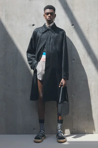 Look 7